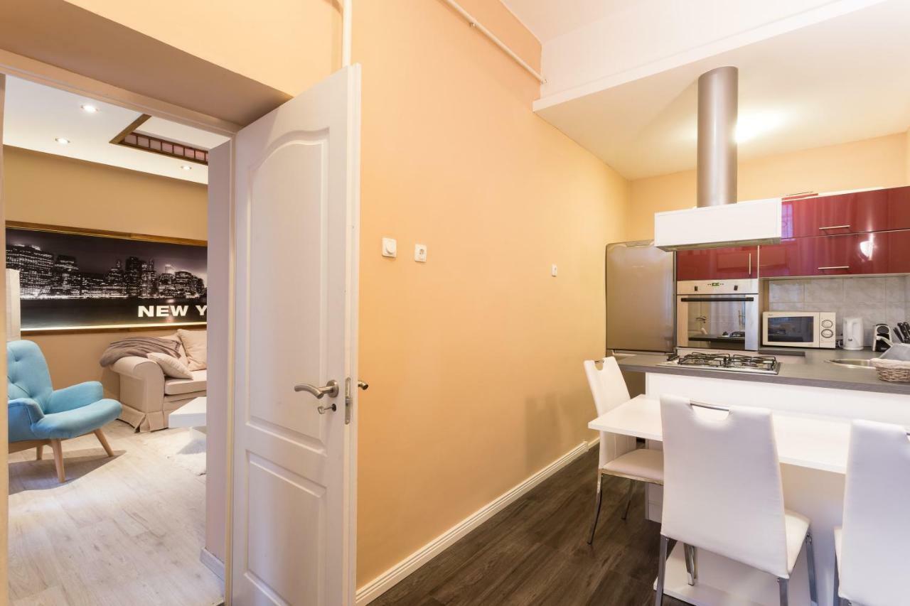 Super Nice Super Location - 2 Budapest Bagian luar foto